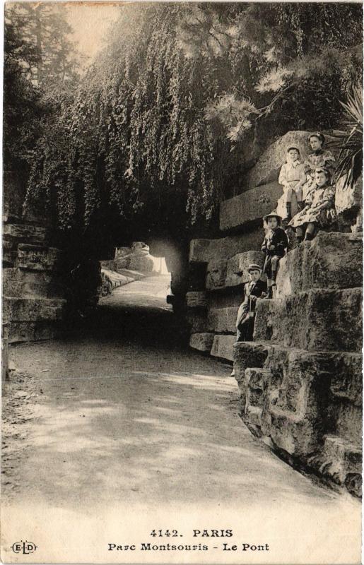 Carte postale ancienne Paris Parc Montsouris Le pont