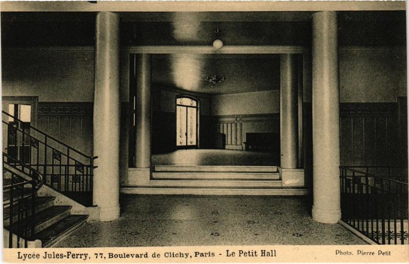 Carte postale ancienne Paris 9e 77, Bd de Clichy Lycée Jules-Ferry à Paris 9e