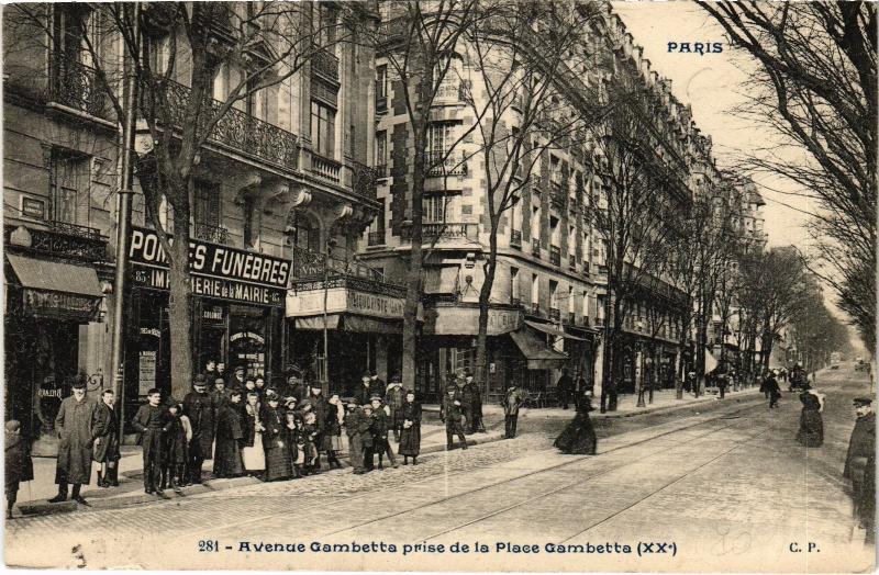Carte postale ancienne Avenue Gambetta prise de la Place Gambetta à Paris 20e