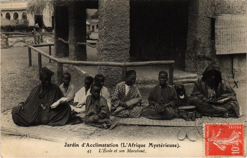 Carte postale ancienne Jardin d'Acclimatation (L'Afrique Mystérieuse) - L'Ecole et son Marabout à Neuilly-sur-Seine
