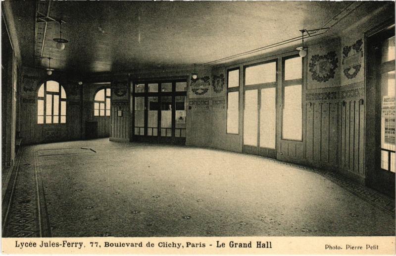 Carte postale ancienne Paris 9e 77, Bd de Clichy Lycée Jules-Ferry à Paris 9e