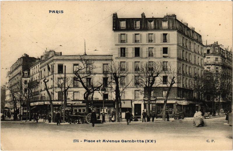 Carte postale ancienne Place et Avenue Gambetta à Paris 20e