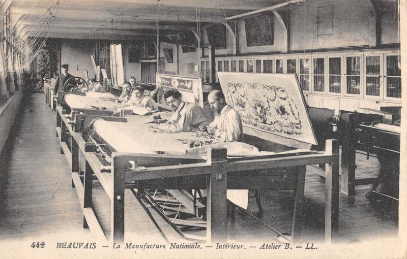 Carte postale ancienne Beauvais - La Manufacture Nationale - Interieur - Atelier B à Beauvais