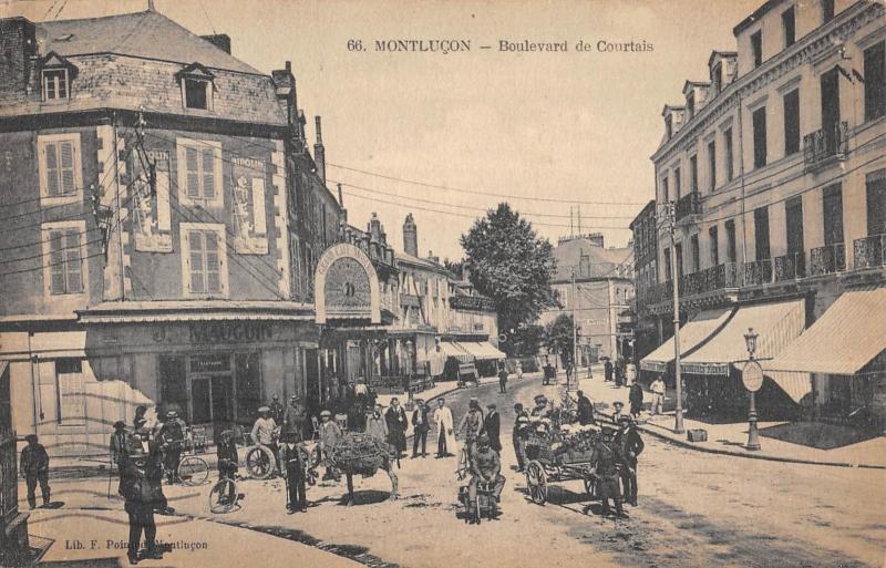 Carte postale ancienne Montlucon - Boulevard De Courtais à Montluçon
