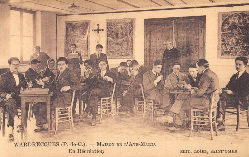 Carte postale ancienne Wardrecques - Maison De L'Ave Maria - En Recreation à Wardrecques