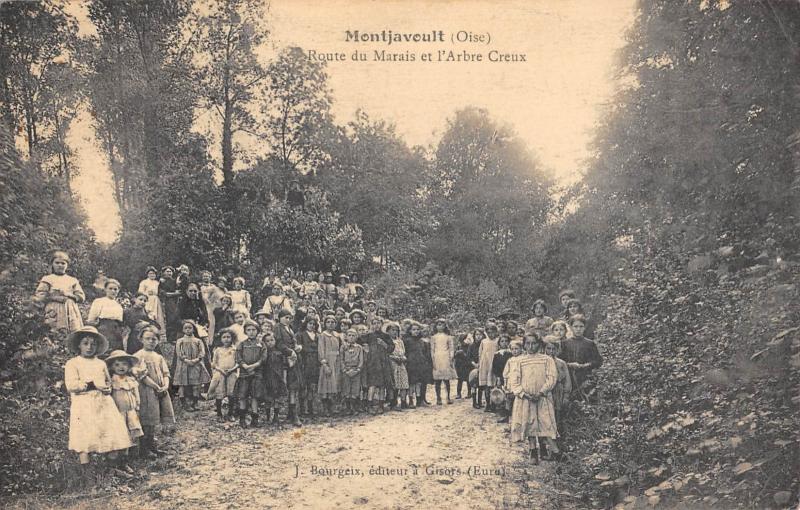 Carte postale ancienne Montjavoult - Route Du Marais Et L'Arbre Creux à Montjavoult