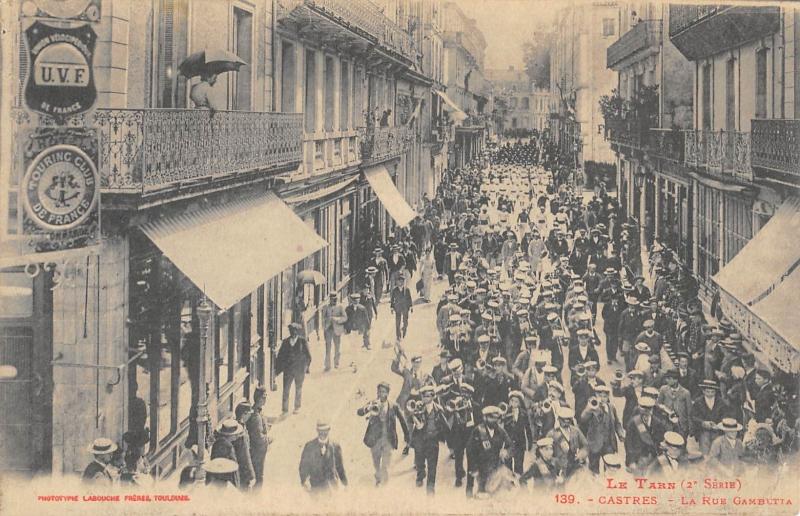 Carte postale ancienne Castres - La Rue Gambetta à Castres