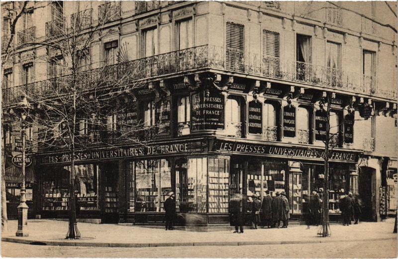 Carte postale ancienne Paris 5e Place de la Sorbonne Presses Universitaire à Paris 5e