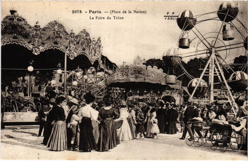 Carte postale ancienne Paris 12e Place de la nation Foire du Throne à Paris 12e