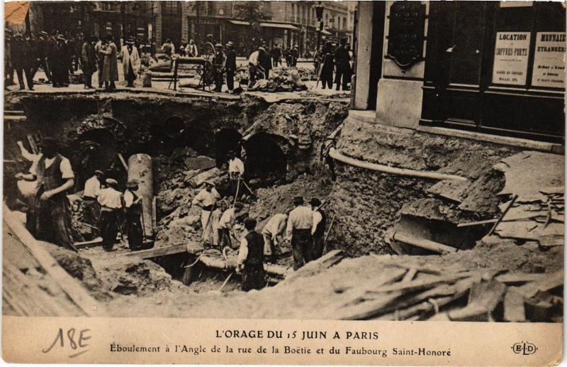 Carte postale ancienne Paris Orage du 15 juin Rue de la Boetie