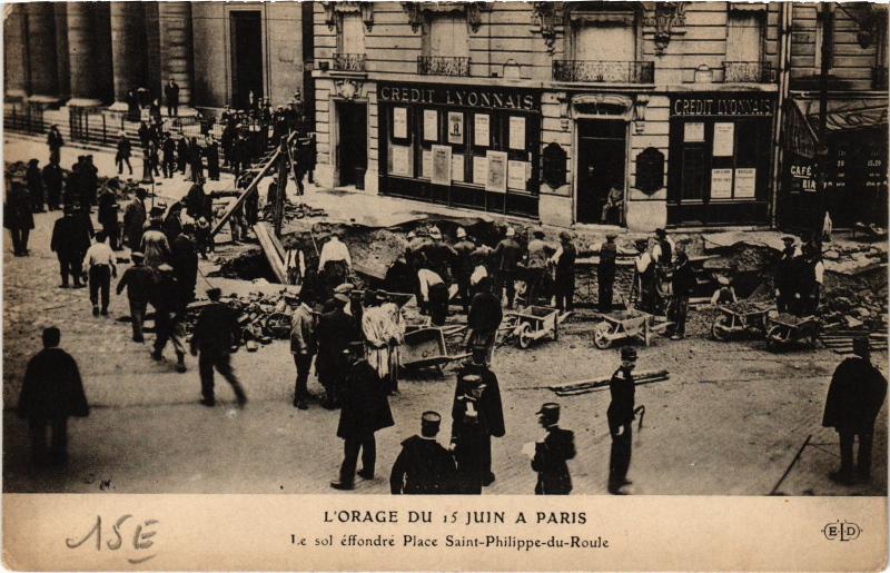 Carte postale ancienne Paris Orage du 15 juin Place Saint-Philippe-du-Roule
