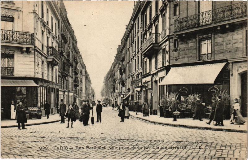 Carte postale ancienne Paris 5e Rue Bertholet Rue Claude Berbnard à Paris 5e