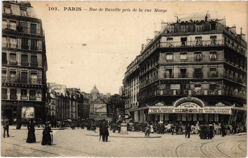 Carte postale ancienne Paris 5e Rue de Bazeille Rue Monge à Paris 5e