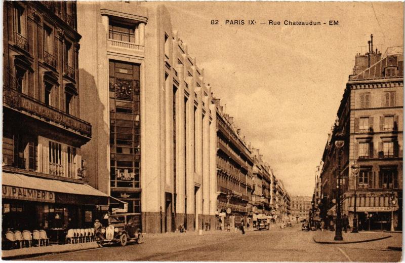 Carte postale ancienne Paris 9e Rue Chateaudun à Paris 9e