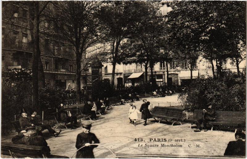 Carte postale ancienne Paris 9e Square Montholon à Paris 9e