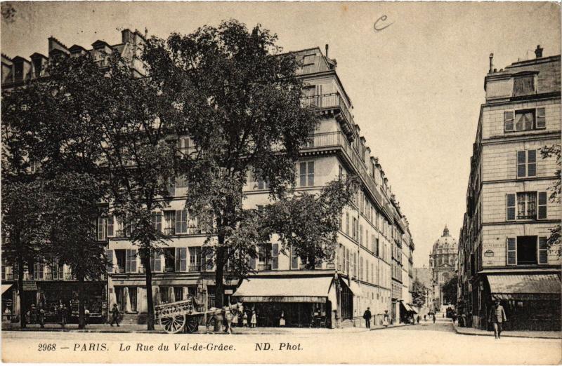 Carte postale ancienne Paris 5e Rue du Val-de-Grace à Paris 5e