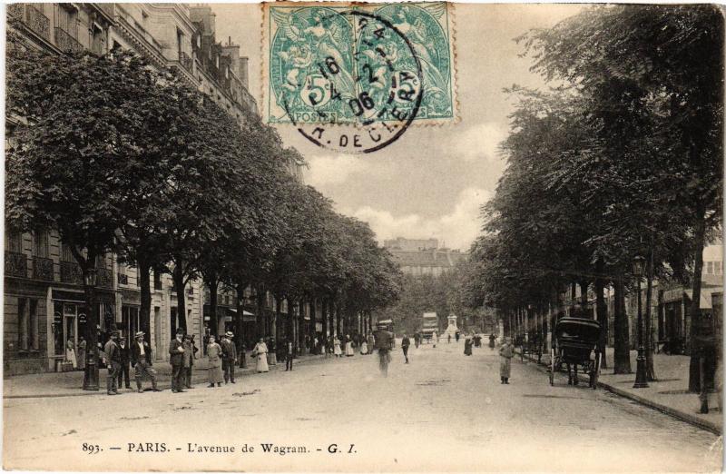 Carte postale ancienne L'avenue de Wagram à Paris 17e