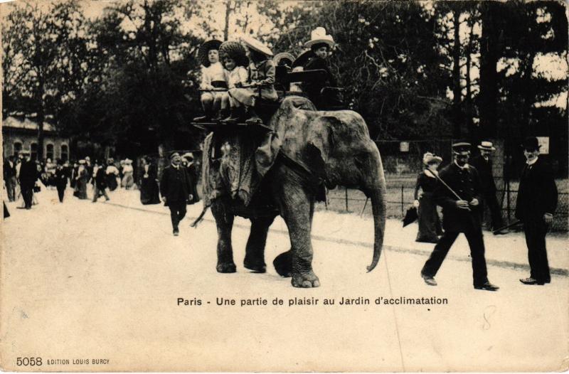 Carte postale ancienne Une partie de plaisir au jardin d'Acclimatation à Neuilly-sur-Seine