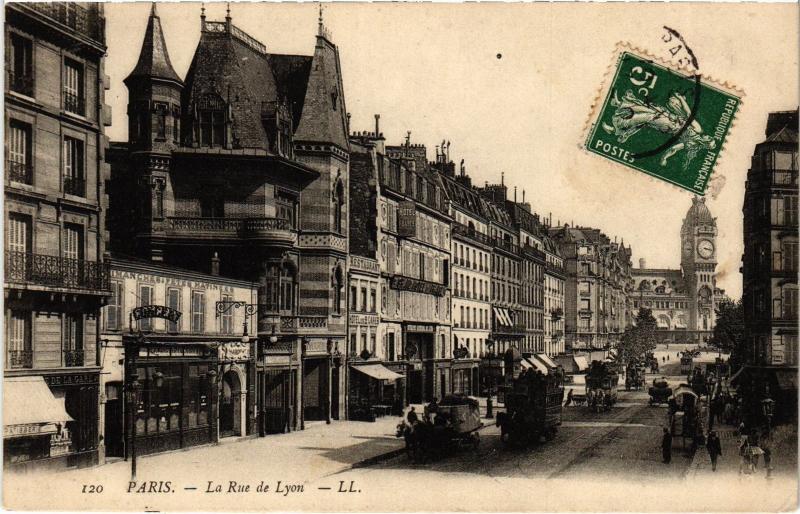 Carte postale ancienne La Rue de Lyon à Paris 12e