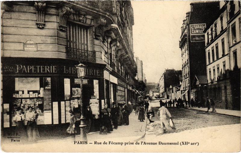 Carte postale ancienne Paris 12e Rue de Fécamp Avenue Daumesnil à Paris 12e