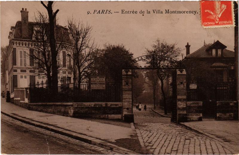 Carte postale ancienne Entrée de la Villa Montmorency à Paris 16e