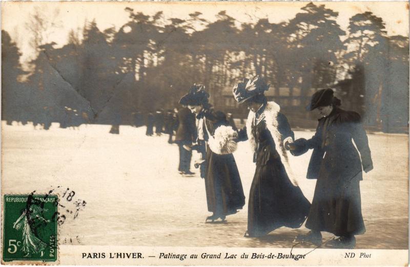 Carte postale ancienne Patinage au Grand Lac du Bois-de-Boulogne à Paris 16e