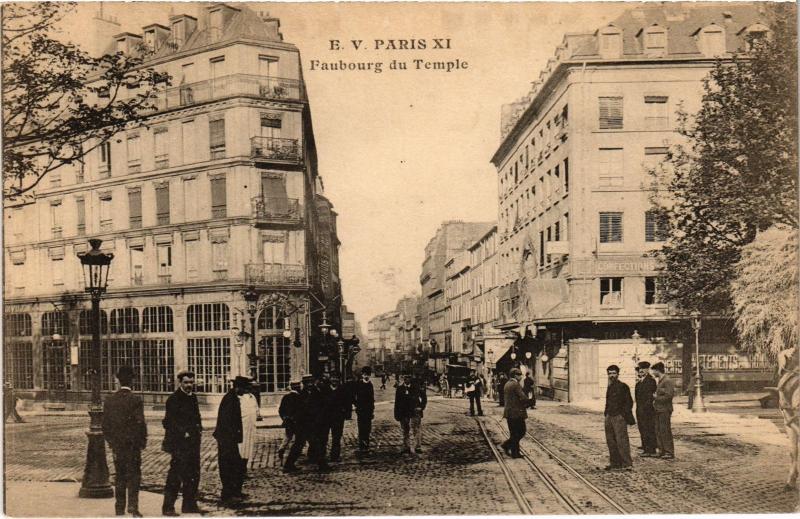 Carte postale ancienne Paris 11e Fg du Temple à Paris 11e