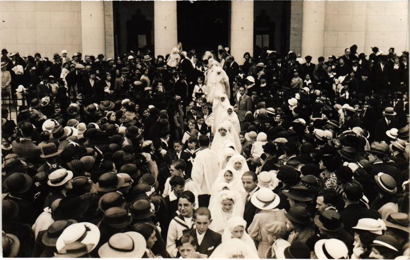 Carte postale ancienne Eglise des Batignolles - 23 mai 1935 à Paris 17e