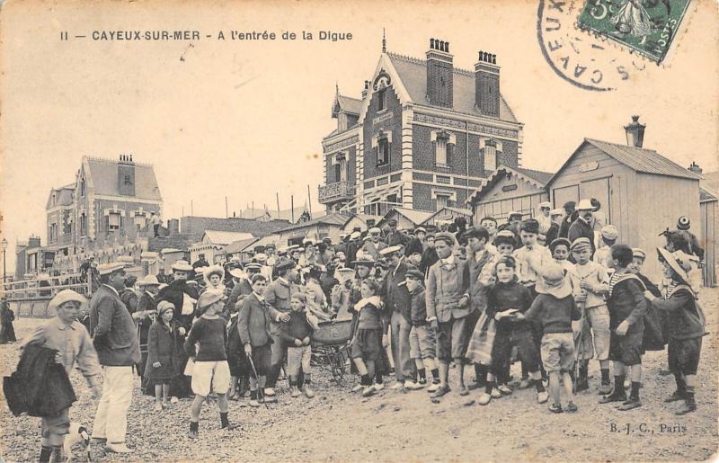 Carte postale ancienne Cayeux Sur Mer - A L'Entree De La Digue à Cayeux-sur-Mer