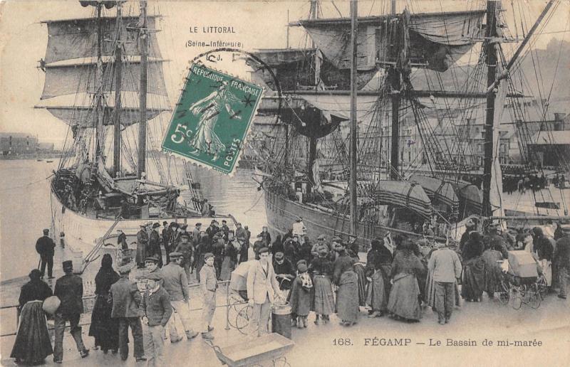 Carte postale ancienne Fecamp - Le Bassin De Mi Maree à Fécamp