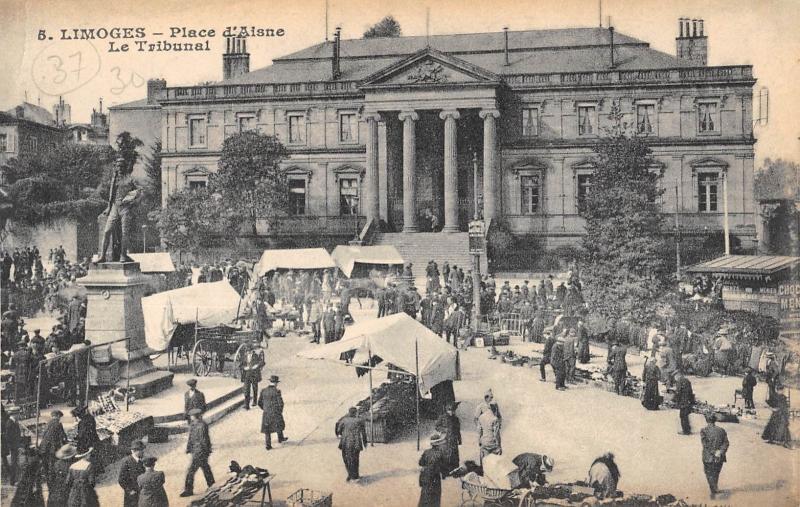 Carte postale ancienne Limoges - Place D'Aisne - Le Tribunal à Limoges