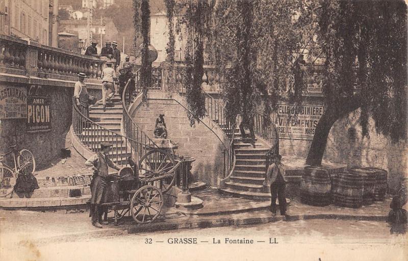 Carte postale ancienne Grasse - La Fontaine à Grasse