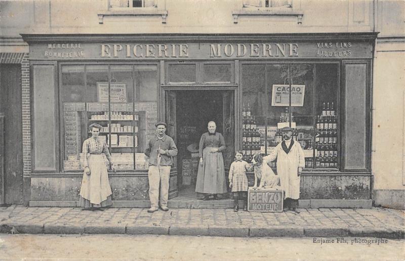 Carte postale ancienne Tours Certainement - Epicerie Moderne à Tours