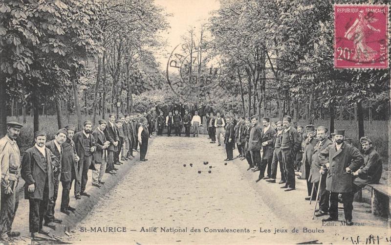 Carte postale ancienne Saint Maurice - Asine National Des Convalescents - Les Jeux De Boules à Saint-Maurice