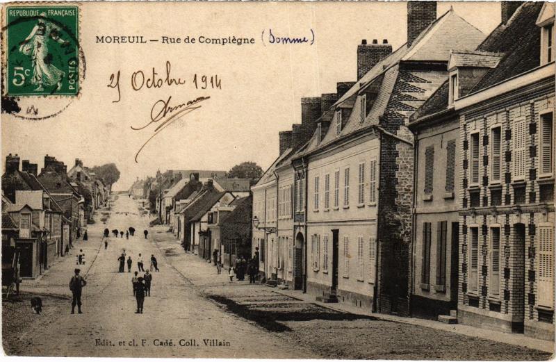 Carte postale ancienne Moreuil Rue de Compiegne à Moreuil