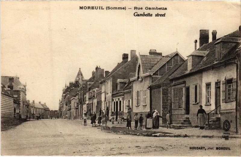 Carte postale ancienne Moreuil Rue Gambetta à Moreuil