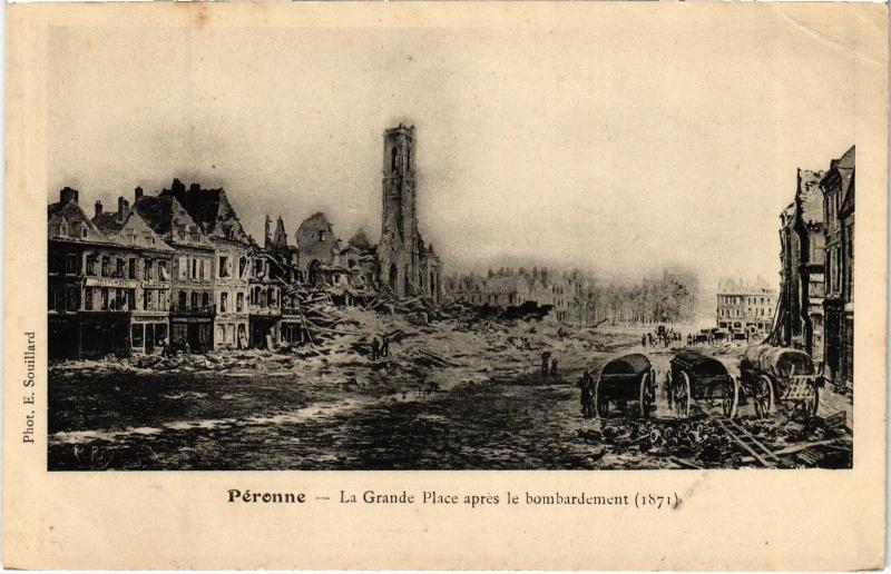 Carte postale ancienne Peronne Grande Place
