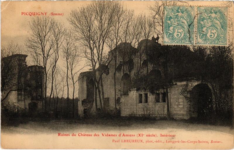 Carte postale ancienne Ruines du Chateau des Vidames d'Amiens à Amiens
