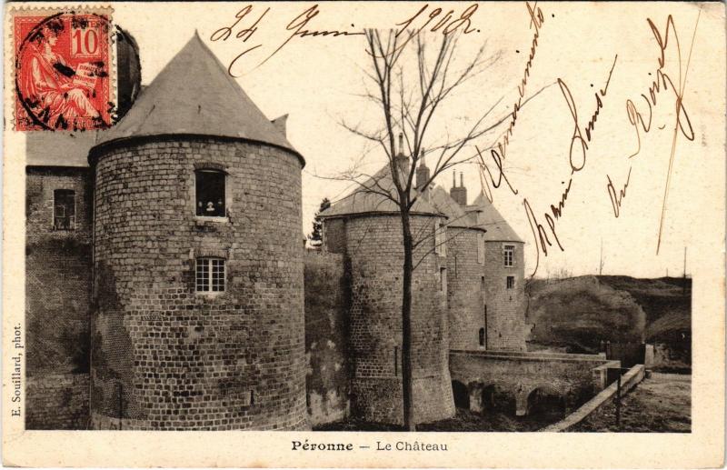 Carte postale ancienne Peronne le chateau