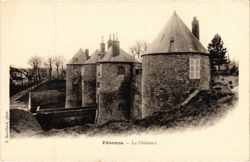 Carte postale ancienne Peronne le chateau