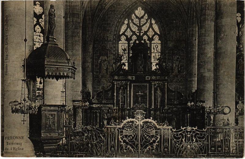 Carte postale ancienne Peronne interieur de l'eglise