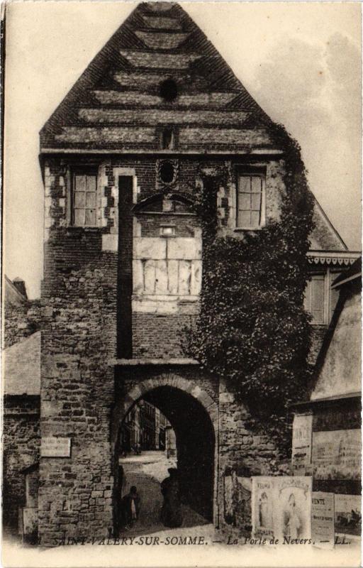 Carte postale ancienne St Valery sur Somme Porte de Nevers