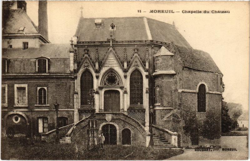 Carte postale ancienne Moreuil Chapelle du Chateau à Moreuil
