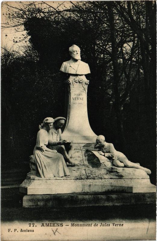 Carte postale ancienne Amiens Monument de Jules Verne à Amiens