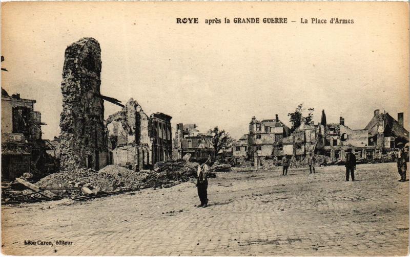 Carte postale ancienne Roye Place d'Armes