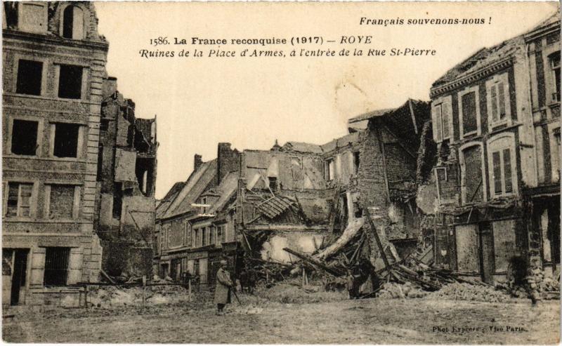 Carte postale ancienne Roye Ruines de la Place d'Armes