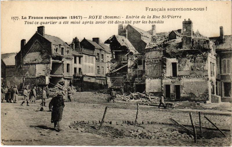 Carte postale ancienne Roye entree de la Rue Saint-Pierre