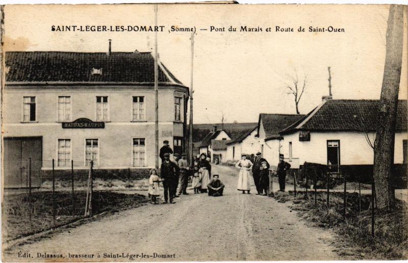 Carte postale ancienne Saint Leger les Domart Pont du Marais