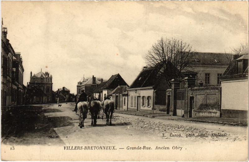 Carte postale ancienne Villers Bretonneux Grande Rue à Villers-Bretonneux