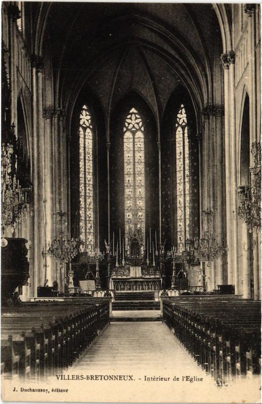 Carte postale ancienne Villers Bretonneux interieur de l'eglise à Villers-Bretonneux